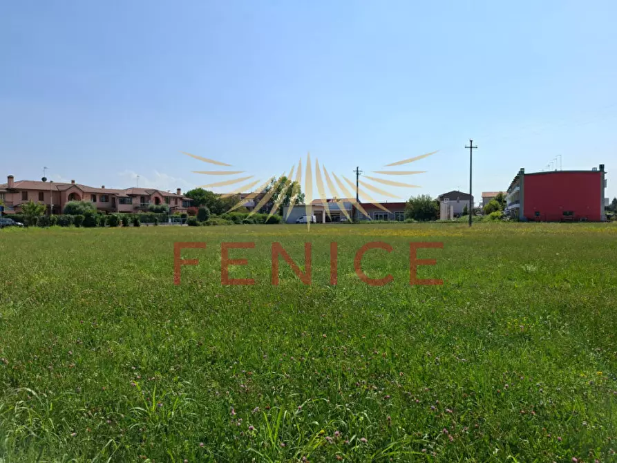Immagine 18 di Terreno in vendita  in via feratine a Montebelluna