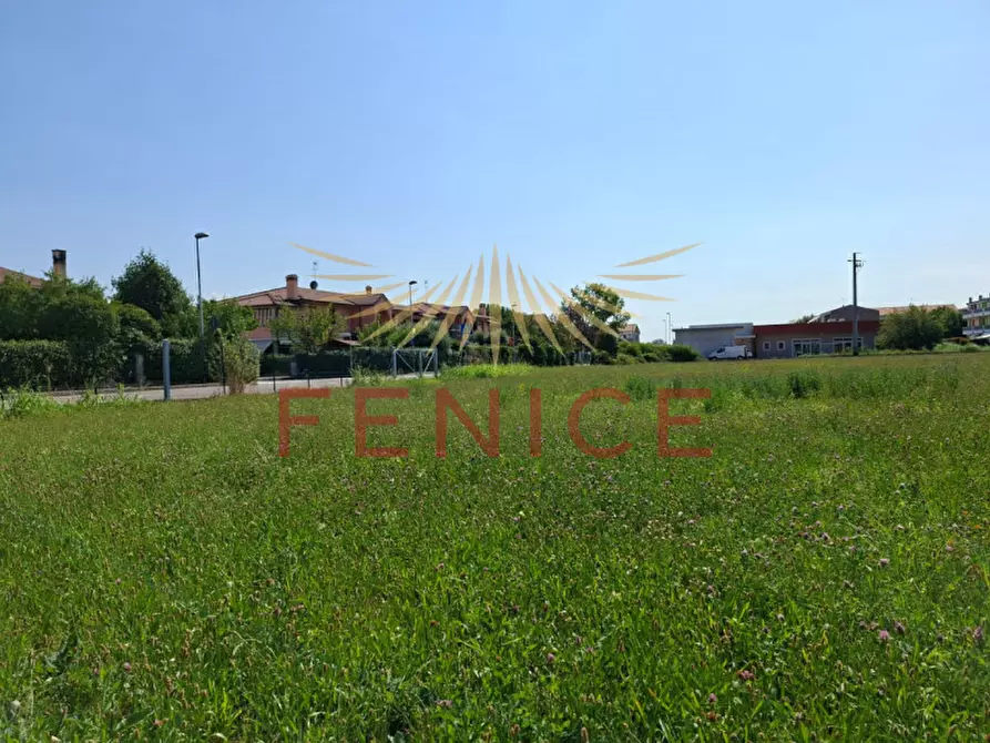 Immagine 22 di Terreno in vendita  in via feratine a Montebelluna