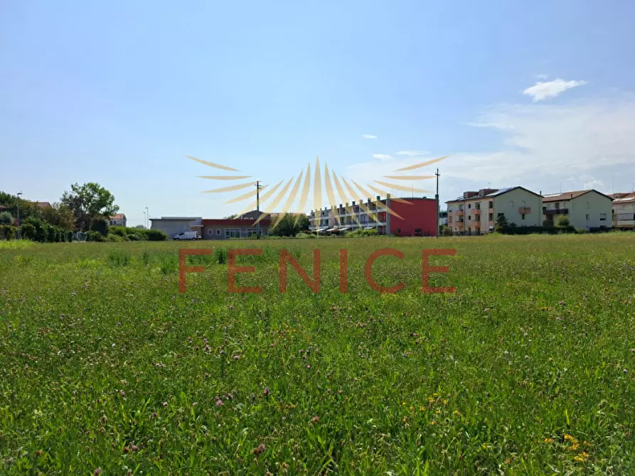 Immagine 23 di Terreno in vendita  in via feratine a Montebelluna