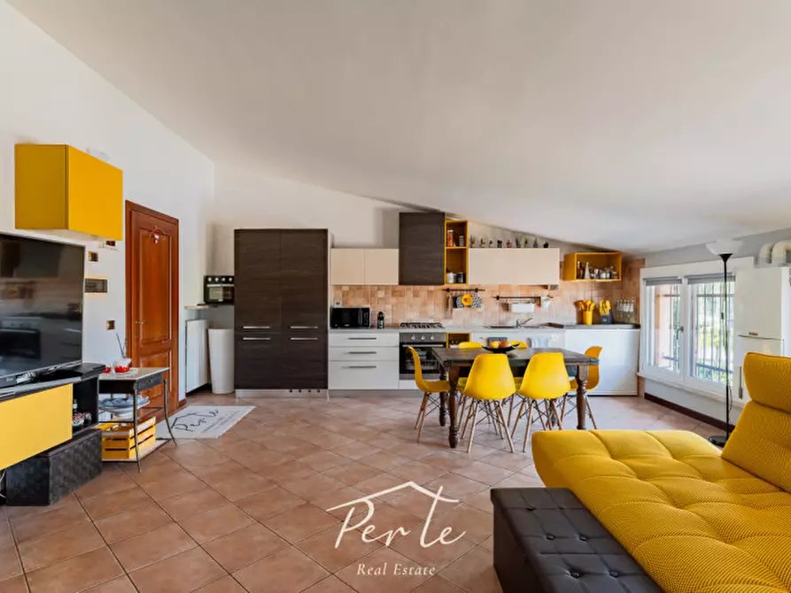 Immagine 4 di Appartamento in vendita  in Via Ferruccio Parri 20 a Curtatone