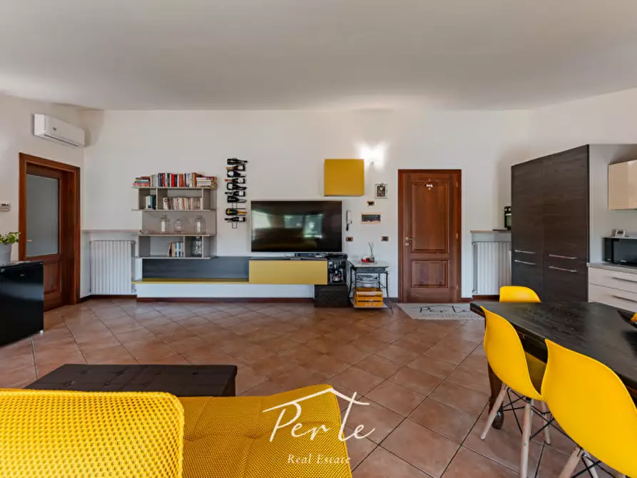 Immagine 7 di Appartamento in vendita  in Via Ferruccio Parri 20 a Curtatone