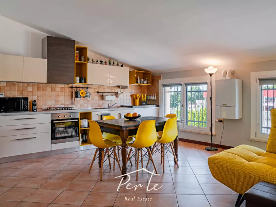 Immagine 8 di Appartamento in vendita  in Via Ferruccio Parri 20 a Curtatone