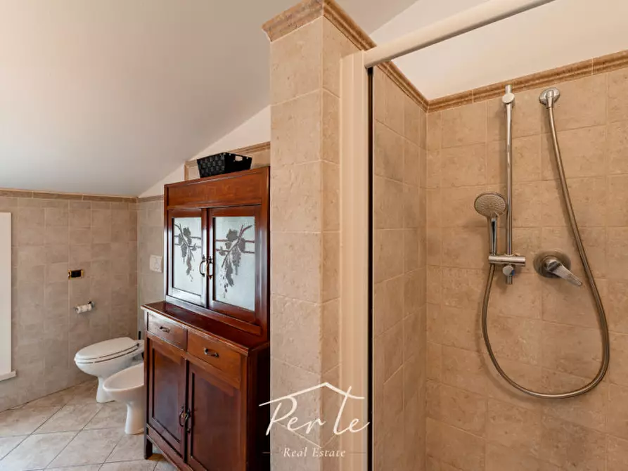 Immagine 15 di Appartamento in vendita  in Via Ferruccio Parri 20 a Curtatone