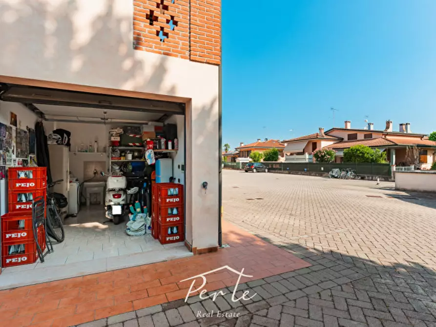 Immagine 20 di Appartamento in vendita  in Via Ferruccio Parri 20 a Curtatone