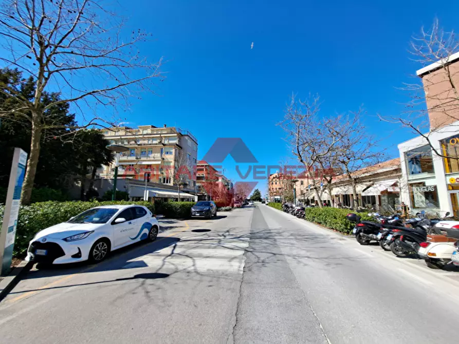 Immagine 3 di Attività commerciale in vendita  in Gran Viale Santa Maria Elisabetta a Venezia