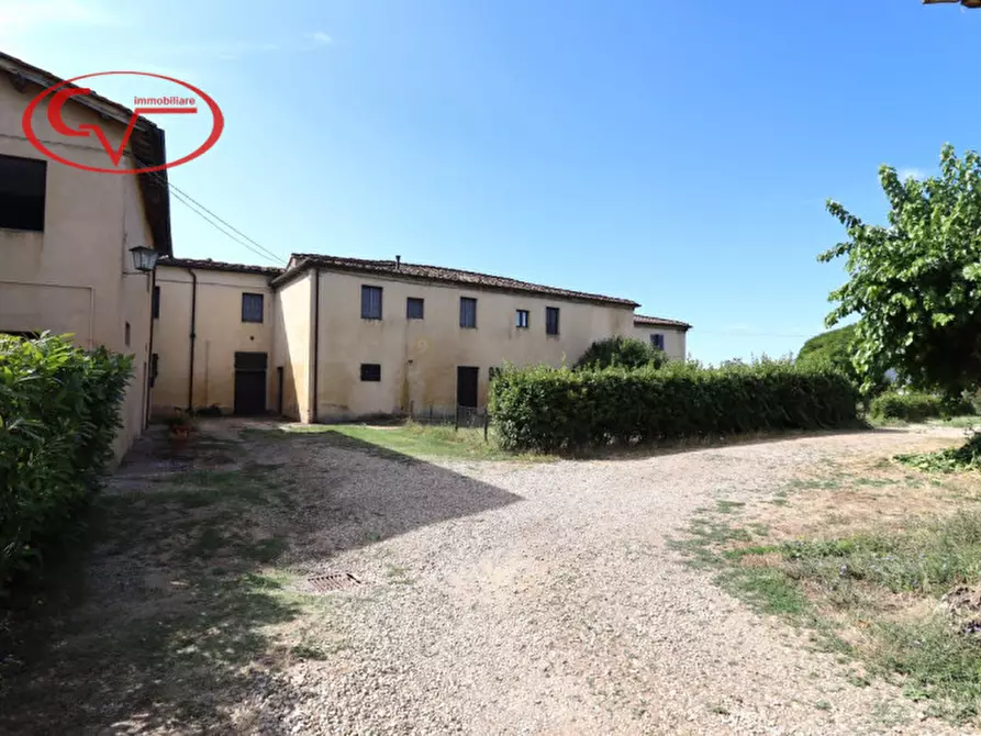 Immagine 7 di Villetta a schiera in vendita  in Levane a Bucine