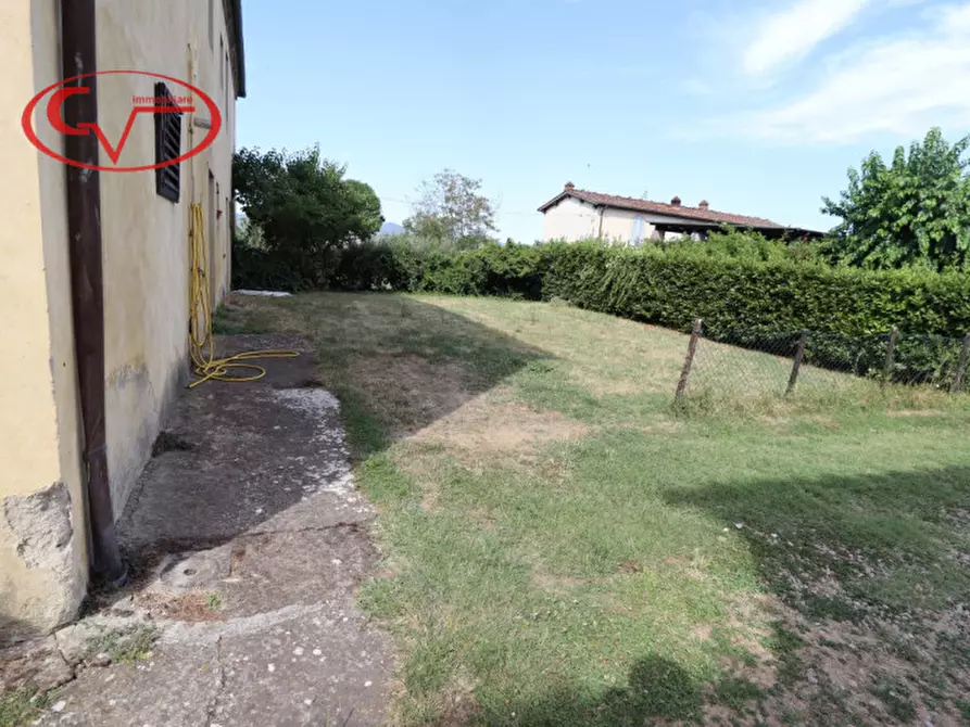 Immagine 29 di Villetta a schiera in vendita  in Levane a Bucine