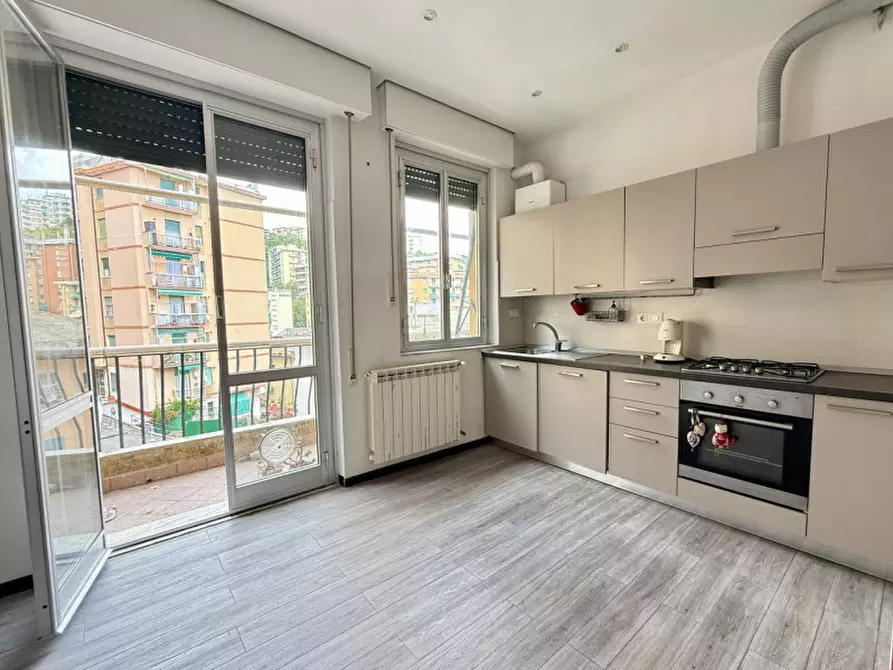 Immagine 2 di Appartamento in vendita  in Via Montenero a Genova