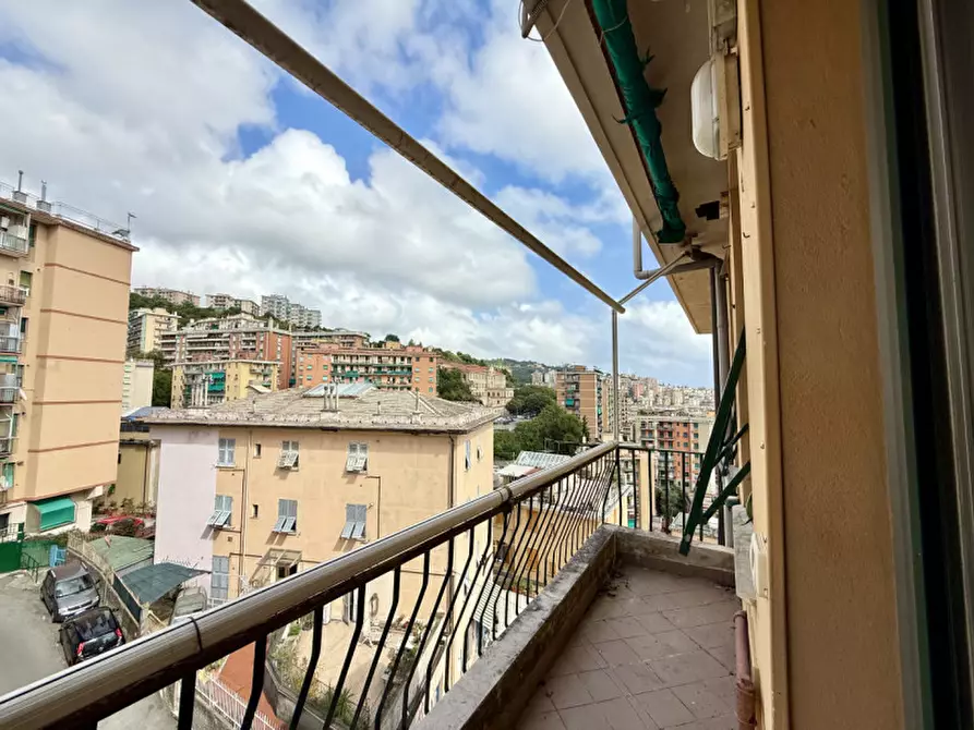 Immagine 5 di Appartamento in vendita  in Via Montenero a Genova