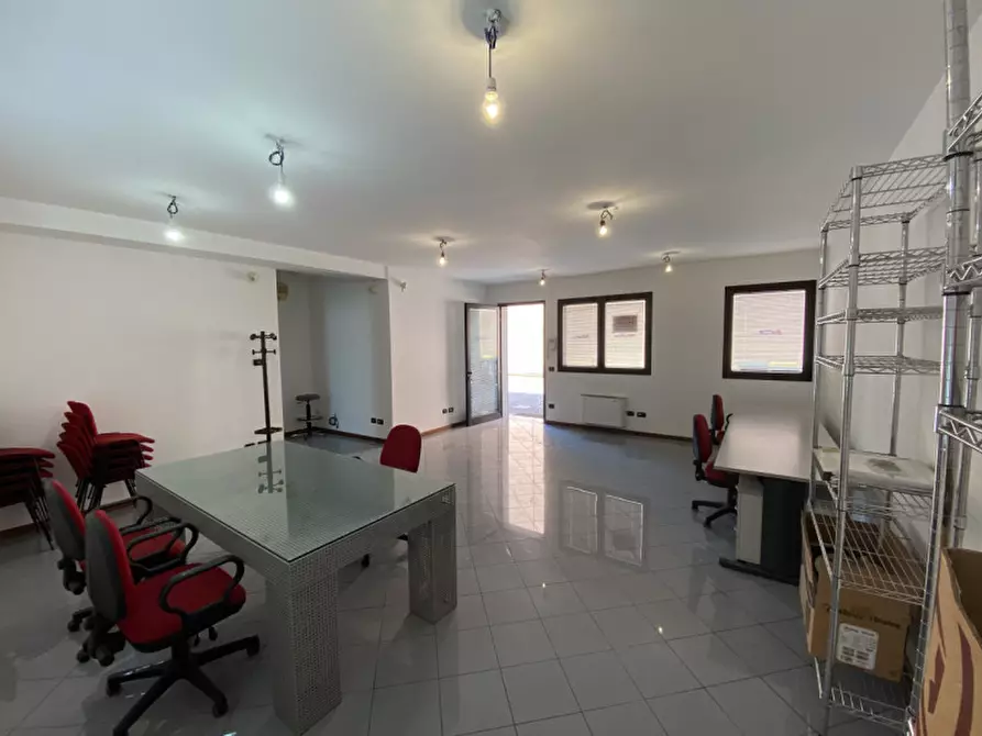 Immagine 1 di Ufficio in vendita  in via Vigonovese a Padova