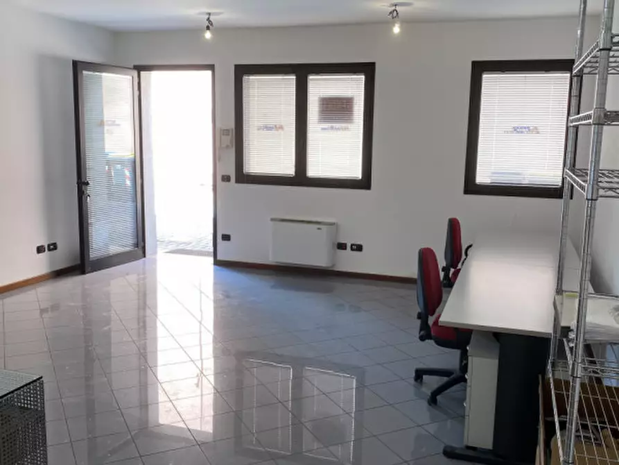 Immagine 8 di Ufficio in vendita  in via Vigonovese a Padova