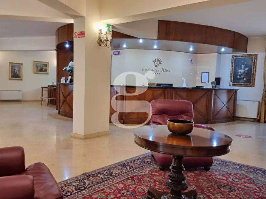Immagine 2 di Hotel in vendita  in Via Nazionale,N°264 a Falcone