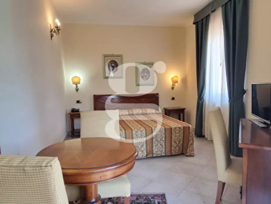 Immagine 20 di Hotel in vendita  in Via Nazionale,N°264 a Falcone