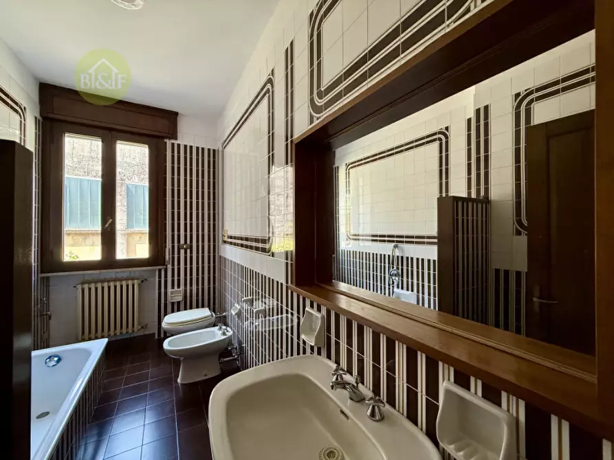 Immagine 17 di Casa bifamiliare in vendita  in Viale dei Tigli 9 a Legnago