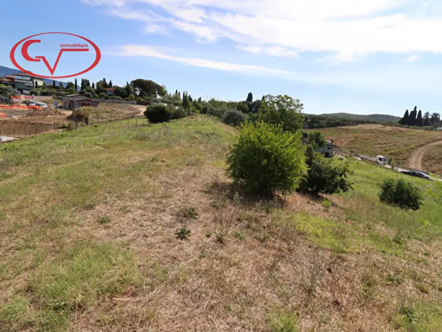 Immagine 8 di Magazzino in vendita  in levane a Montevarchi