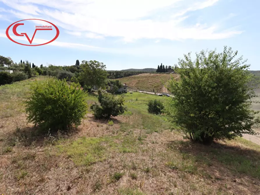 Immagine 9 di Magazzino in vendita  in levane a Montevarchi