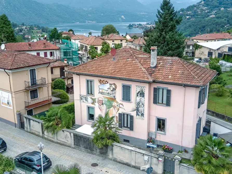 Immagine 1 di Casa indipendente in vendita  in via per Miasino, 6 a Orta San Giulio