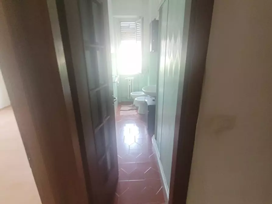 Immagine 5 di Appartamento in vendita  in Via Garegnano a Milano