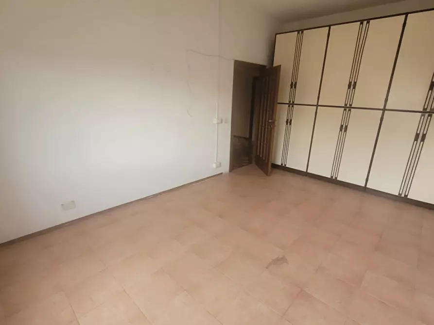 Immagine 9 di Appartamento in vendita  in Via Garegnano a Milano