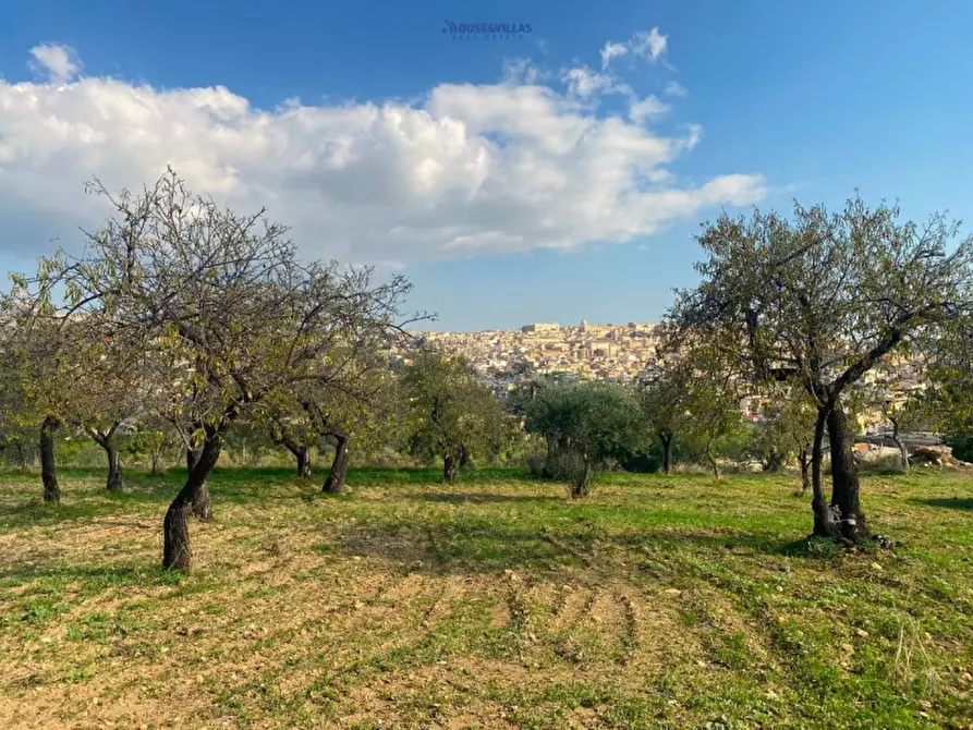 Immagine 1 di Terreno in vendita  in cda busulmone a Noto