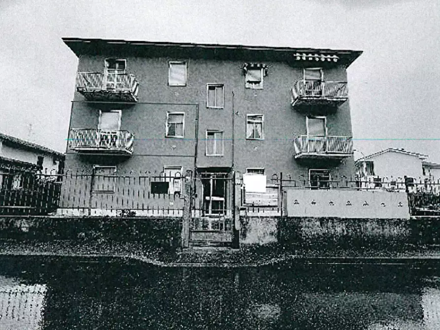 Immagine 10 di Appartamento in vendita  in Via verdi 17 a Gerenzago