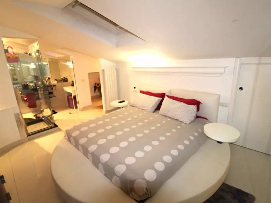 Immagine 9 di Villa in vendita  in Via Narcao a Roma