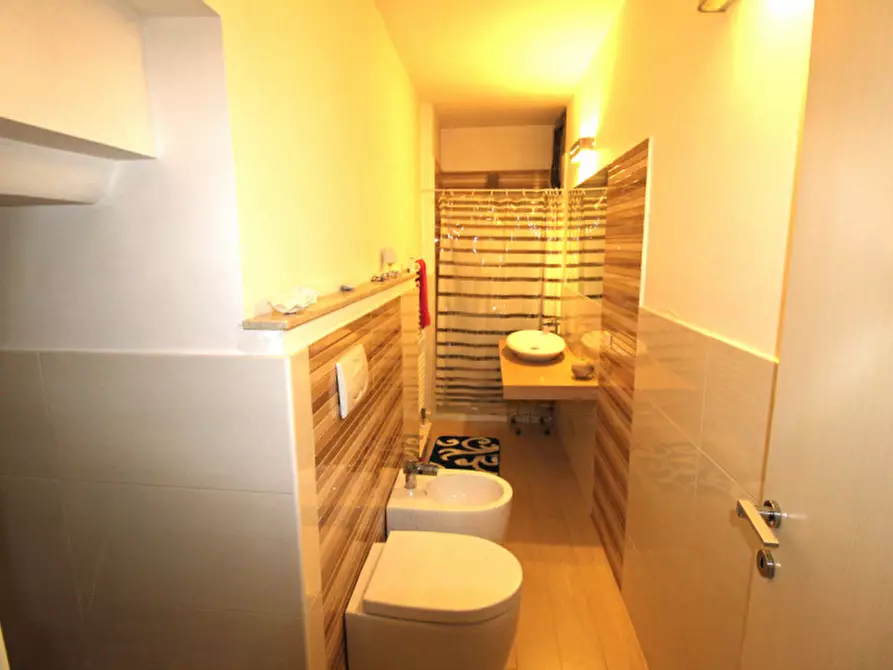 Immagine 15 di Villa in vendita  in Via Narcao a Roma