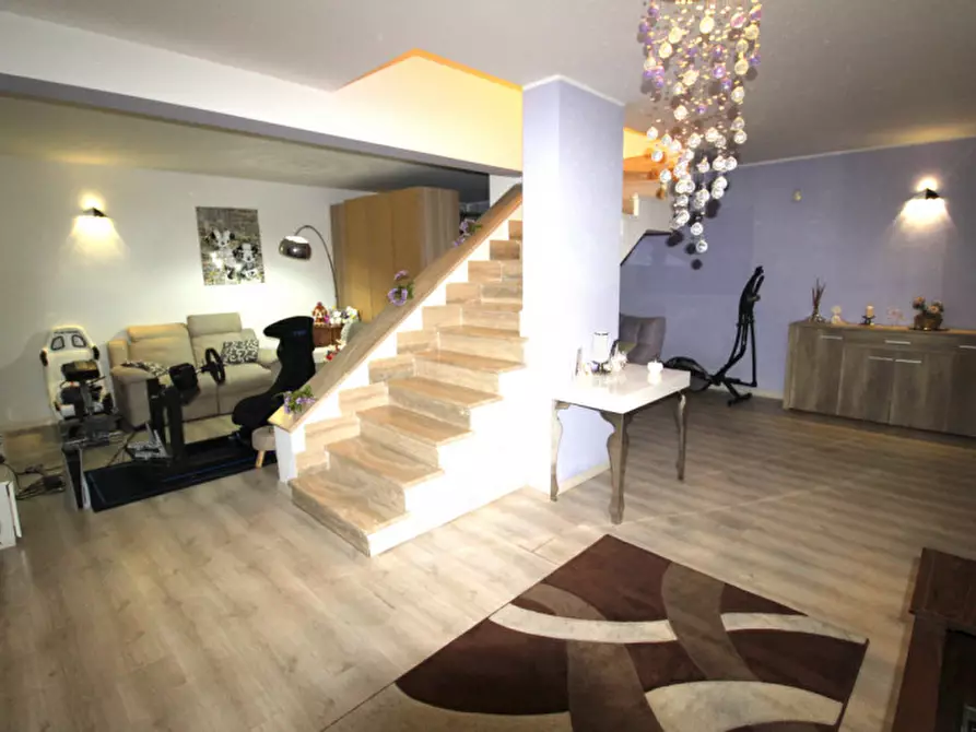 Immagine 16 di Villa in vendita  in Via Narcao a Roma