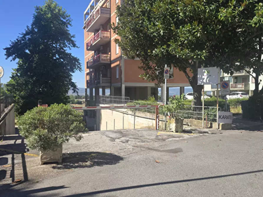 Immagine 4 di Garage in vendita  in Via del Salice, 4 a Terni