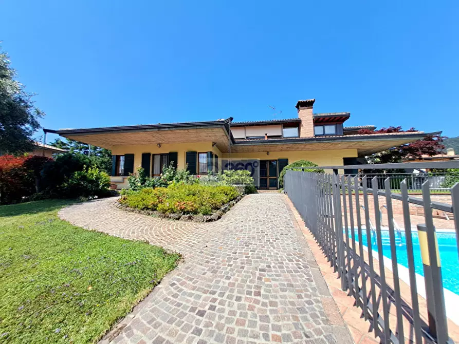 Immagine 9 di Villa in vendita  in Via San Filastro a Provaglio D'iseo