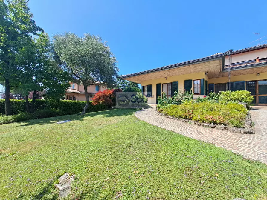 Immagine 27 di Villa in vendita  in Via San Filastro a Provaglio D'iseo