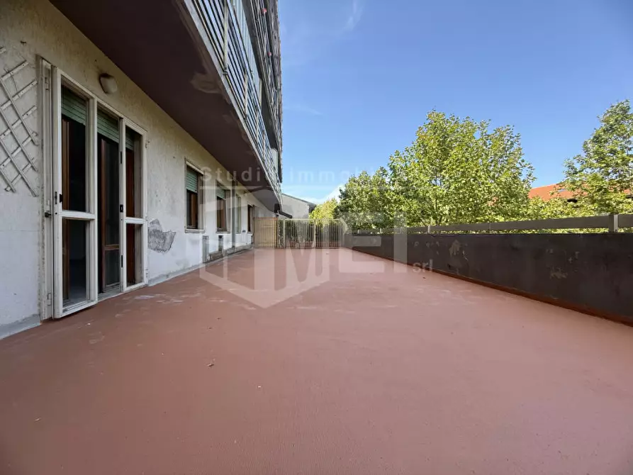 Immagine 1 di Appartamento in vendita  in Via Alessandro Volta a Cecina