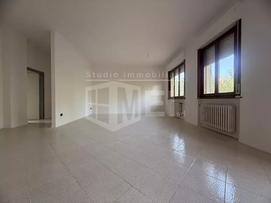 Immagine 7 di Appartamento in vendita  in Via Alessandro Volta a Cecina