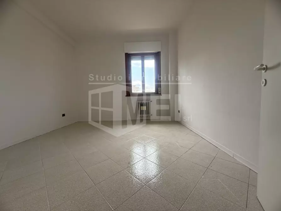 Immagine 12 di Appartamento in vendita  in Via Alessandro Volta a Cecina