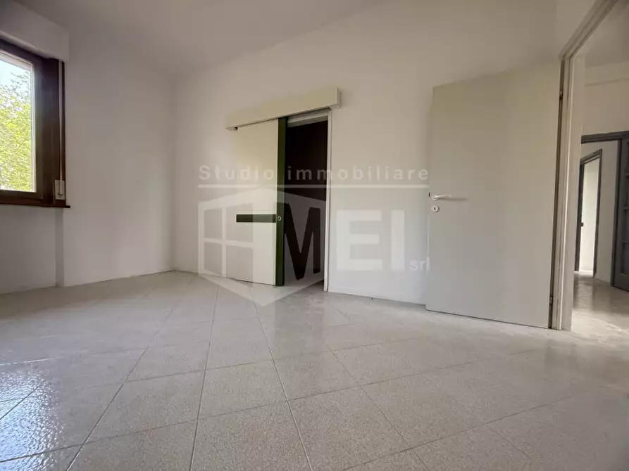 Immagine 13 di Appartamento in vendita  in Via Alessandro Volta a Cecina