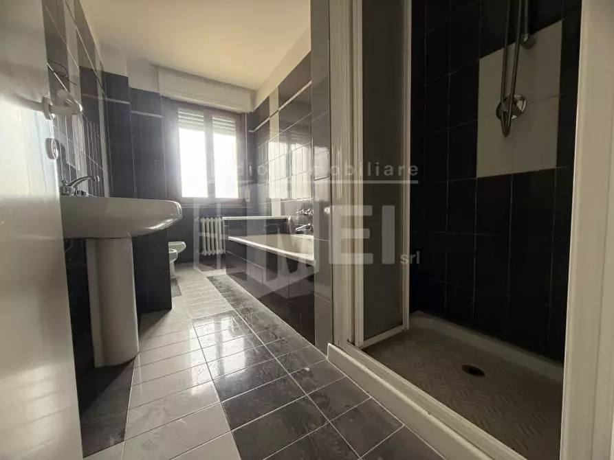 Immagine 14 di Appartamento in vendita  in Via Alessandro Volta a Cecina