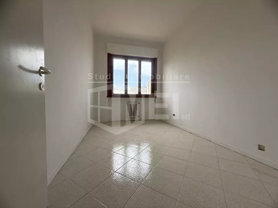 Immagine 16 di Appartamento in vendita  in Via Alessandro Volta a Cecina