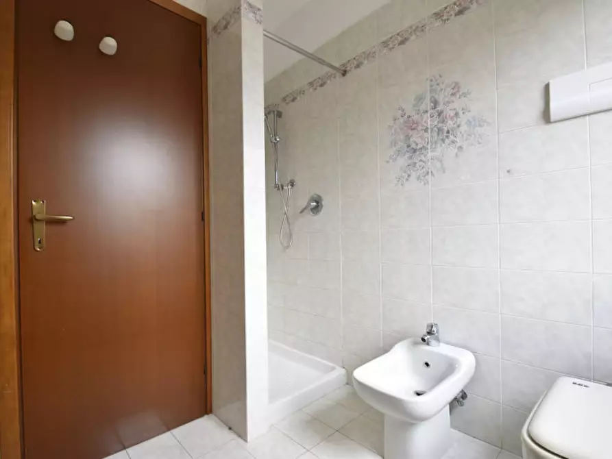 Immagine 21 di Appartamento in vendita  a Negrar di Valpolicella