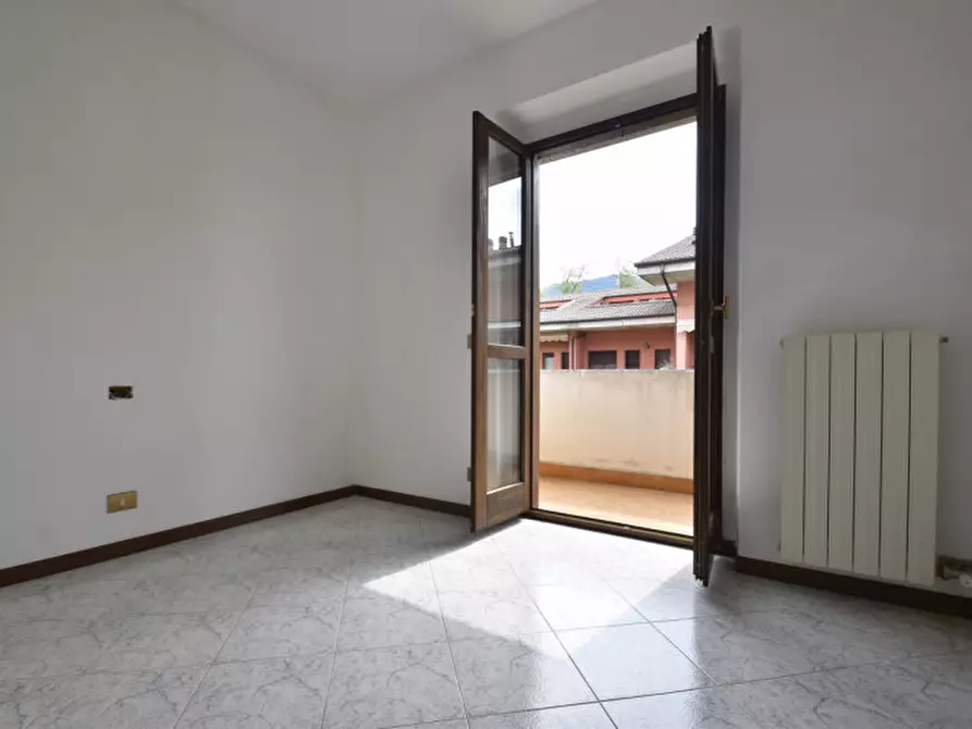 Immagine 23 di Appartamento in vendita  a Negrar di Valpolicella