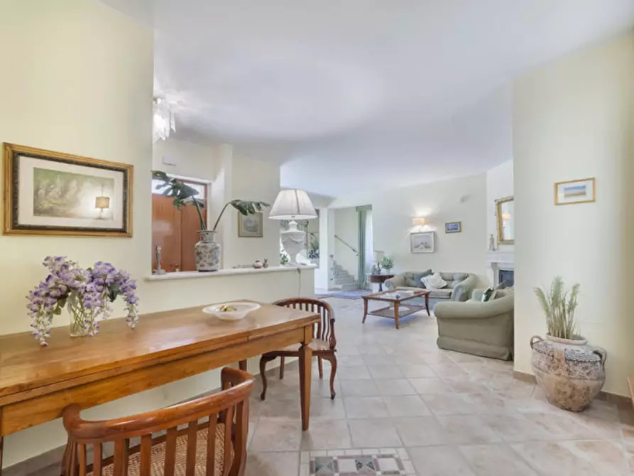 Immagine 5 di Villa in vendita  in C.da Villa Sibi a Moscufo