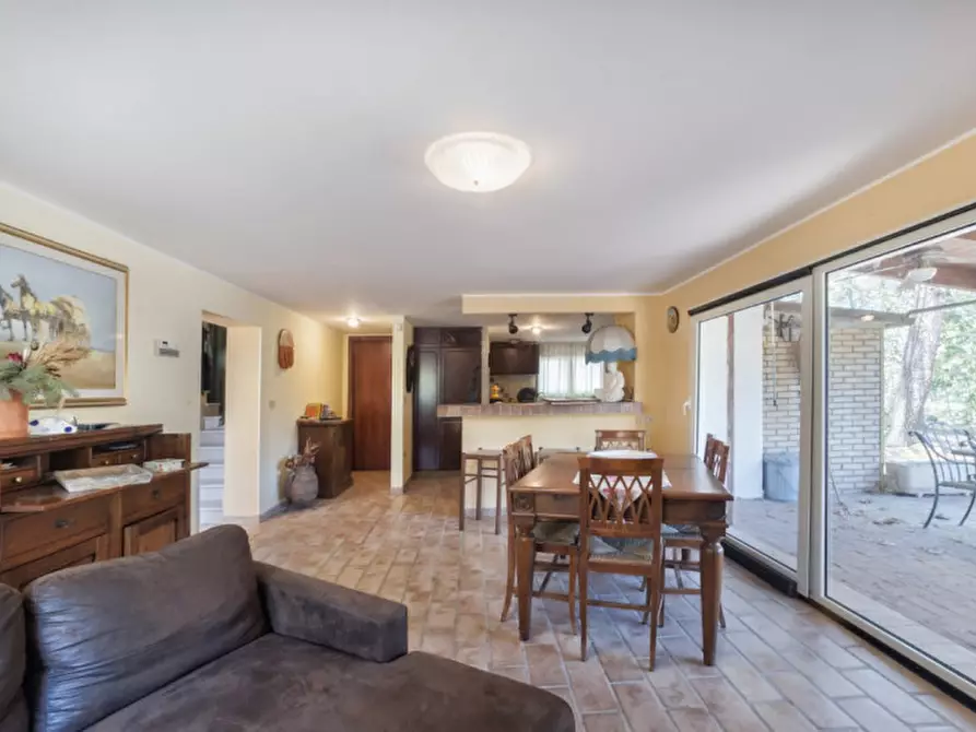 Immagine 11 di Villa in vendita  in C.da Villa Sibi a Moscufo