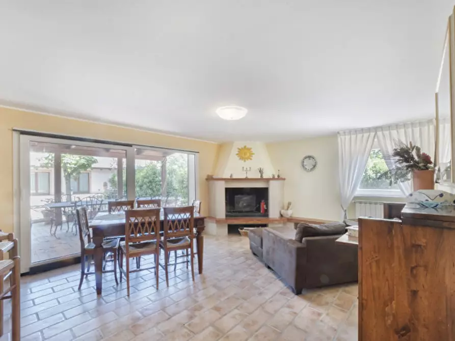 Immagine 13 di Villa in vendita  in C.da Villa Sibi a Moscufo