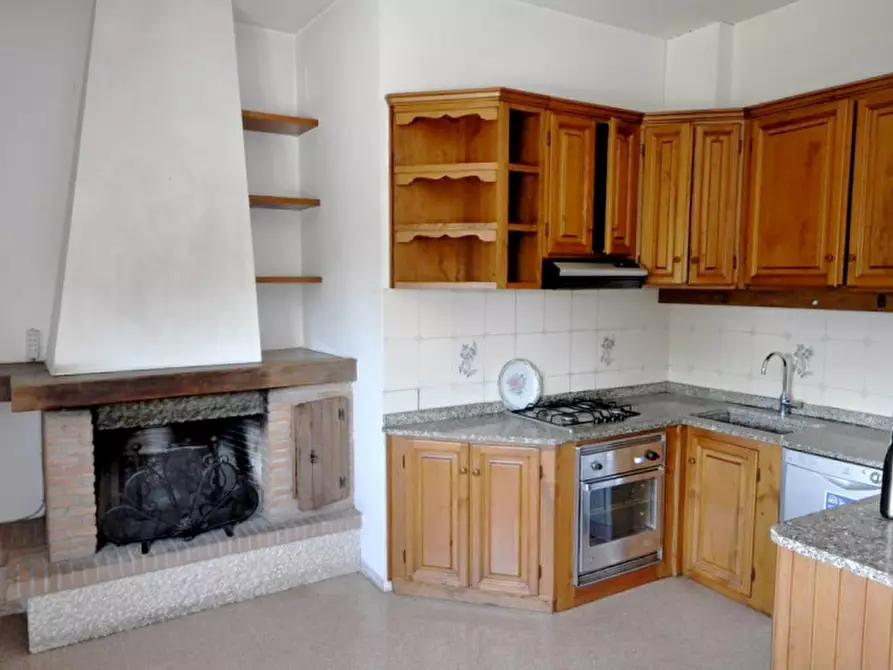 Immagine 2 di Appartamento in vendita  a Bucine