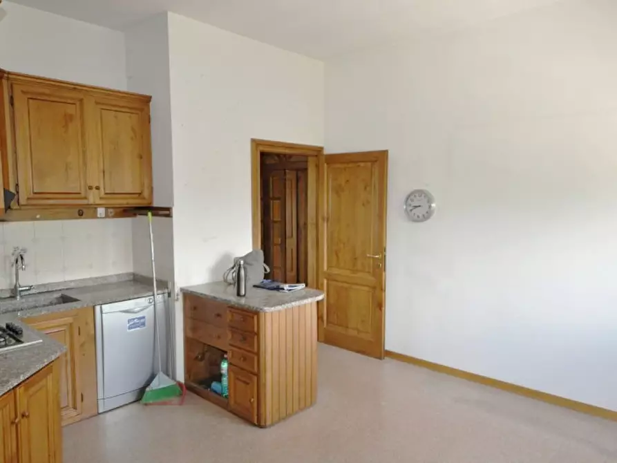 Immagine 3 di Appartamento in vendita  a Bucine