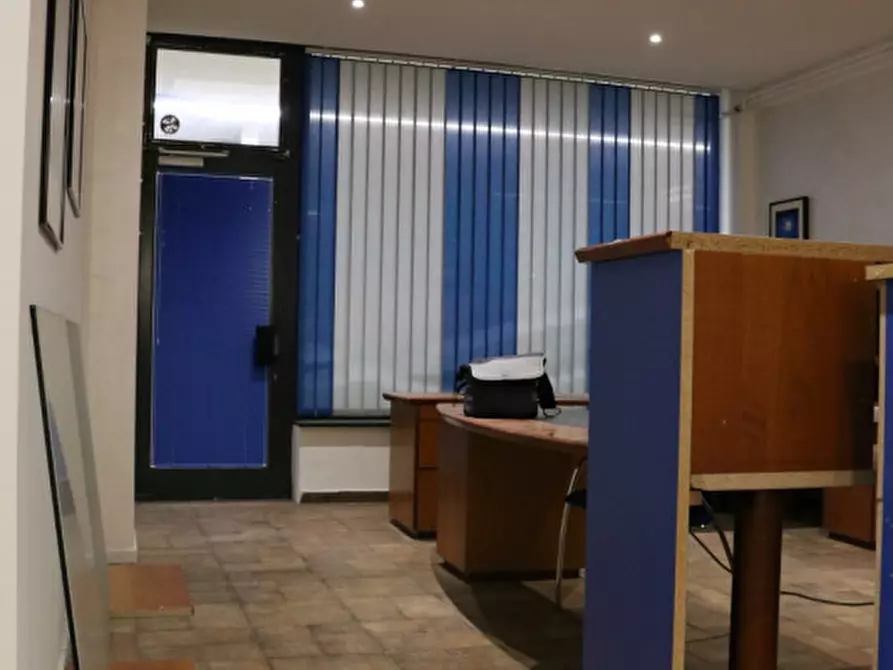 Immagine 14 di Negozio in vendita  in Meinhardstraße - Via Mainardo a Merano .Meran.