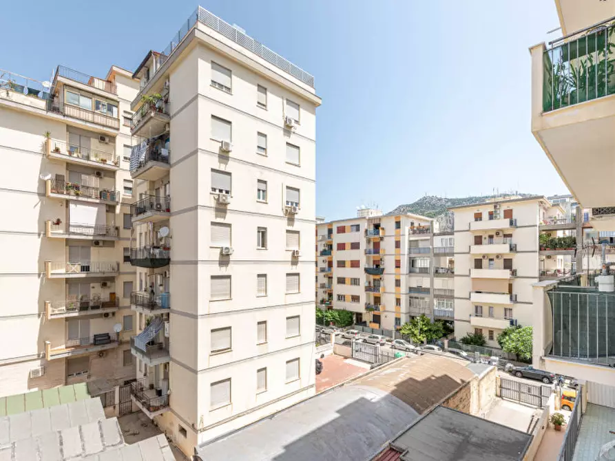 Immagine 22 di Appartamento in vendita  in Via Abruzzi 41 a Palermo