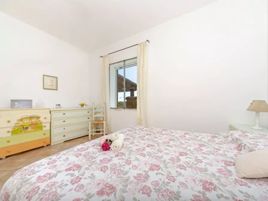 Immagine 18 di Villa in vendita  in Via Cugnana a Olbia