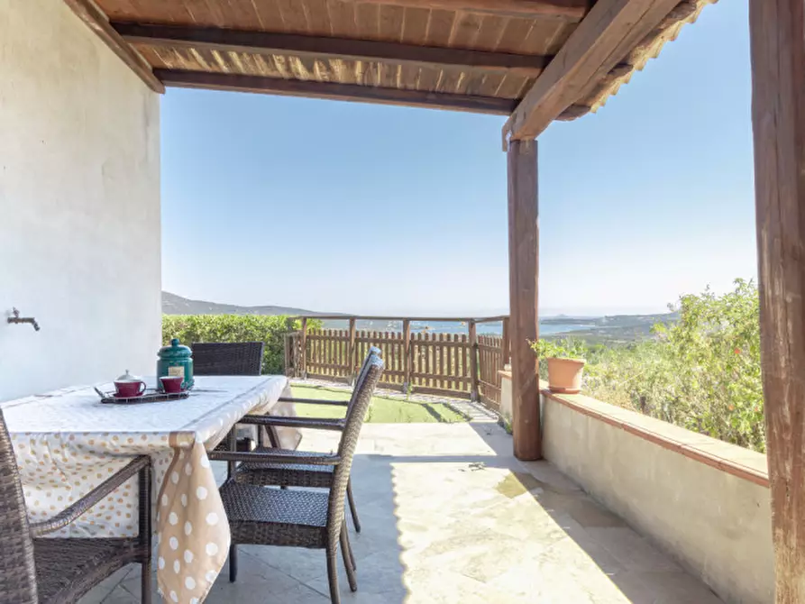 Immagine 30 di Villa in vendita  in Via Cugnana a Olbia