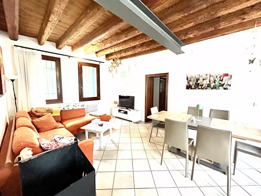 Immagine 1 di Rustico / casale in vendita  in Via Savallon 71 a Cappella Maggiore