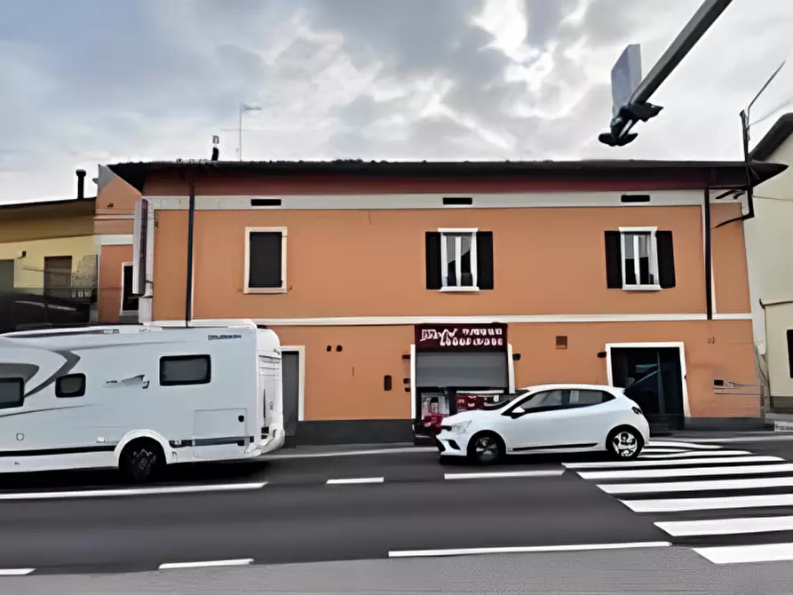 Immagine 8 di Attività commerciale in vendita  in Via Nazionale, 44 a Calco